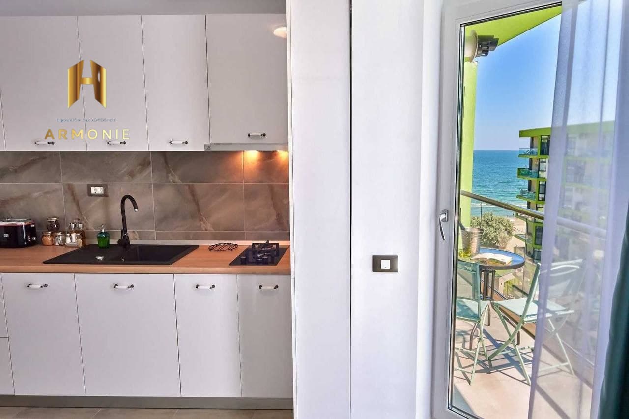 Квартира в Mamaia, 2 комн., 55 м² — фото 4