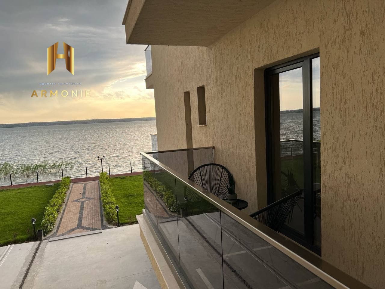 Квартира в Mamaia, 2 комн., 57 м²