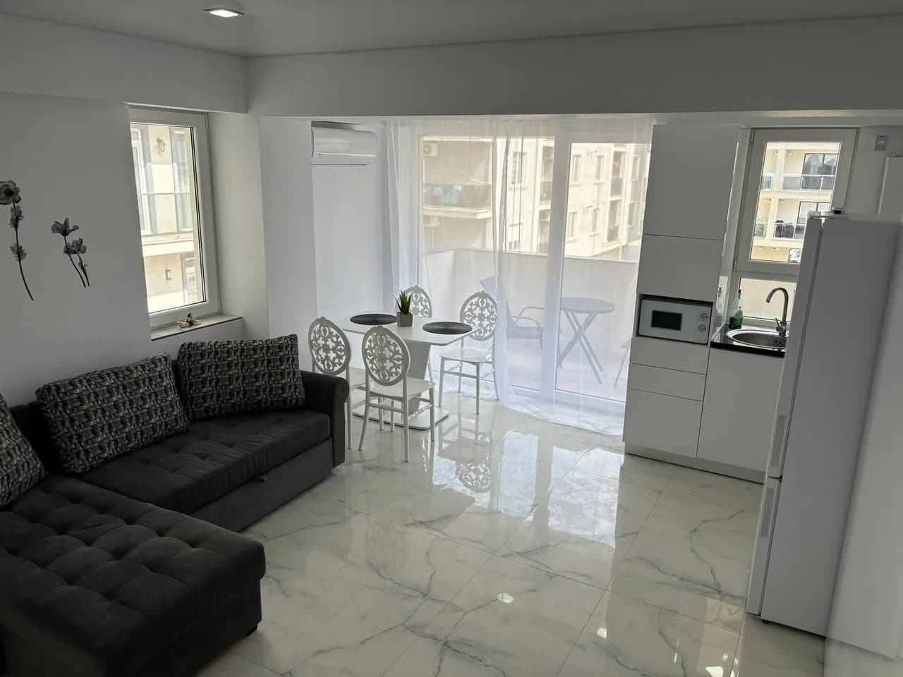 Квартира в Mamaia, 2 комн., 50 м²