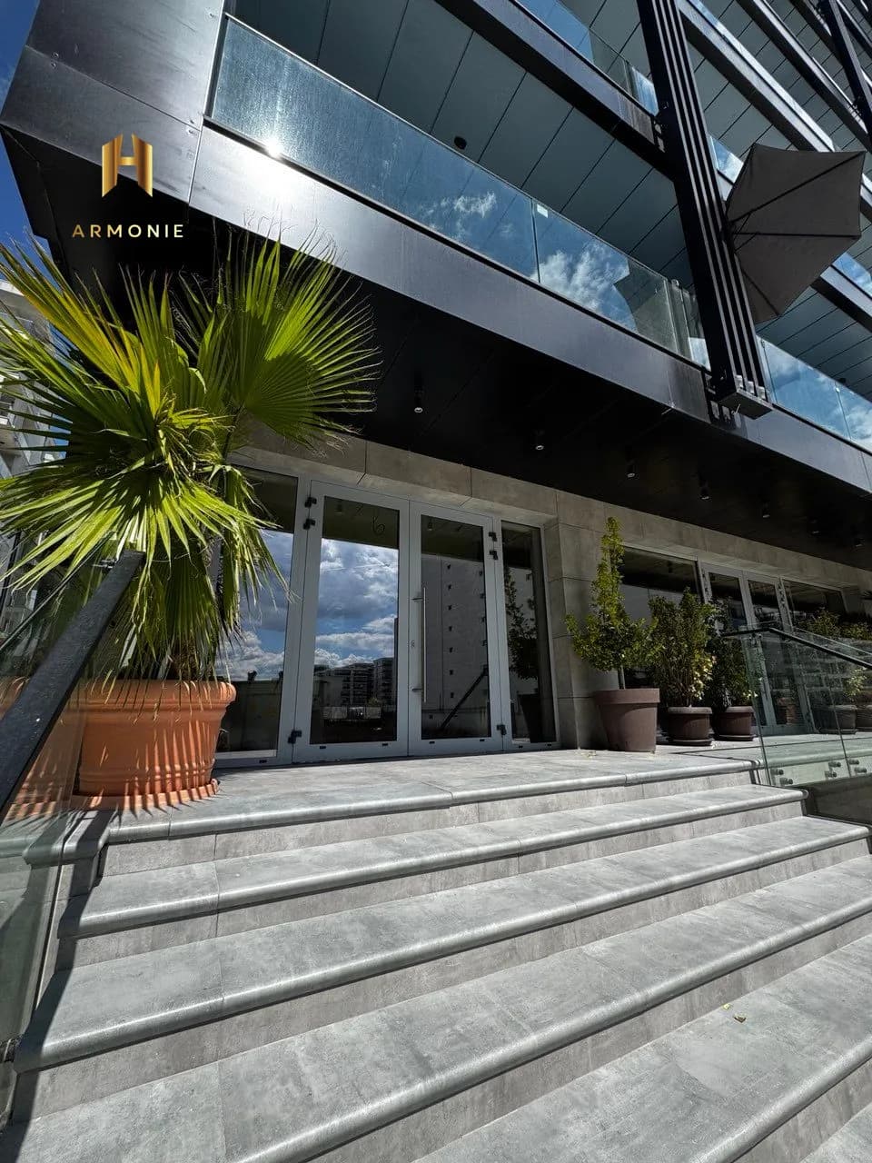Квартира в Mamaia, 2 комн., 80 м²