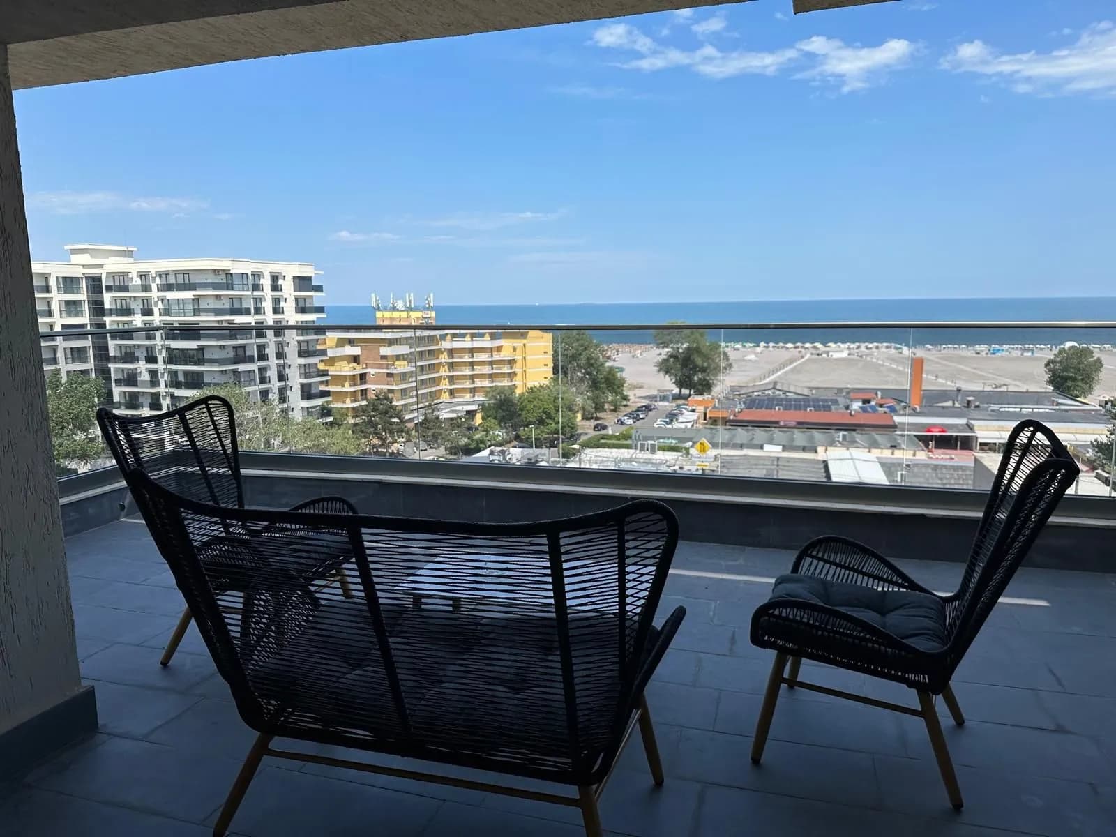 Квартира в Mamaia, 2 комн., 80 м² — фото 2