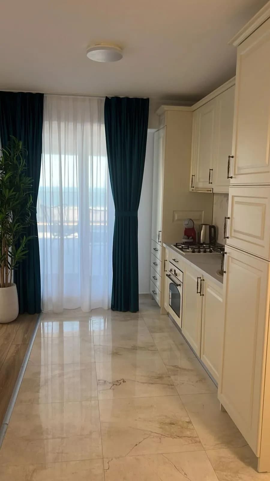 Квартира в Mamaia, 2 комн., 80 м² — фото 7
