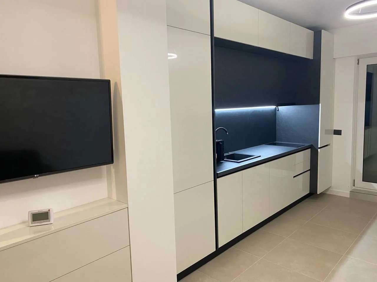 Квартира в Mamaia, 2 комн., 55 м² — фото 2