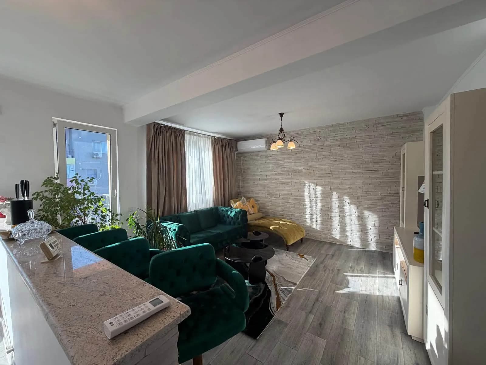 Квартира в Constanta, 2 комн., 80 м² — фото 2