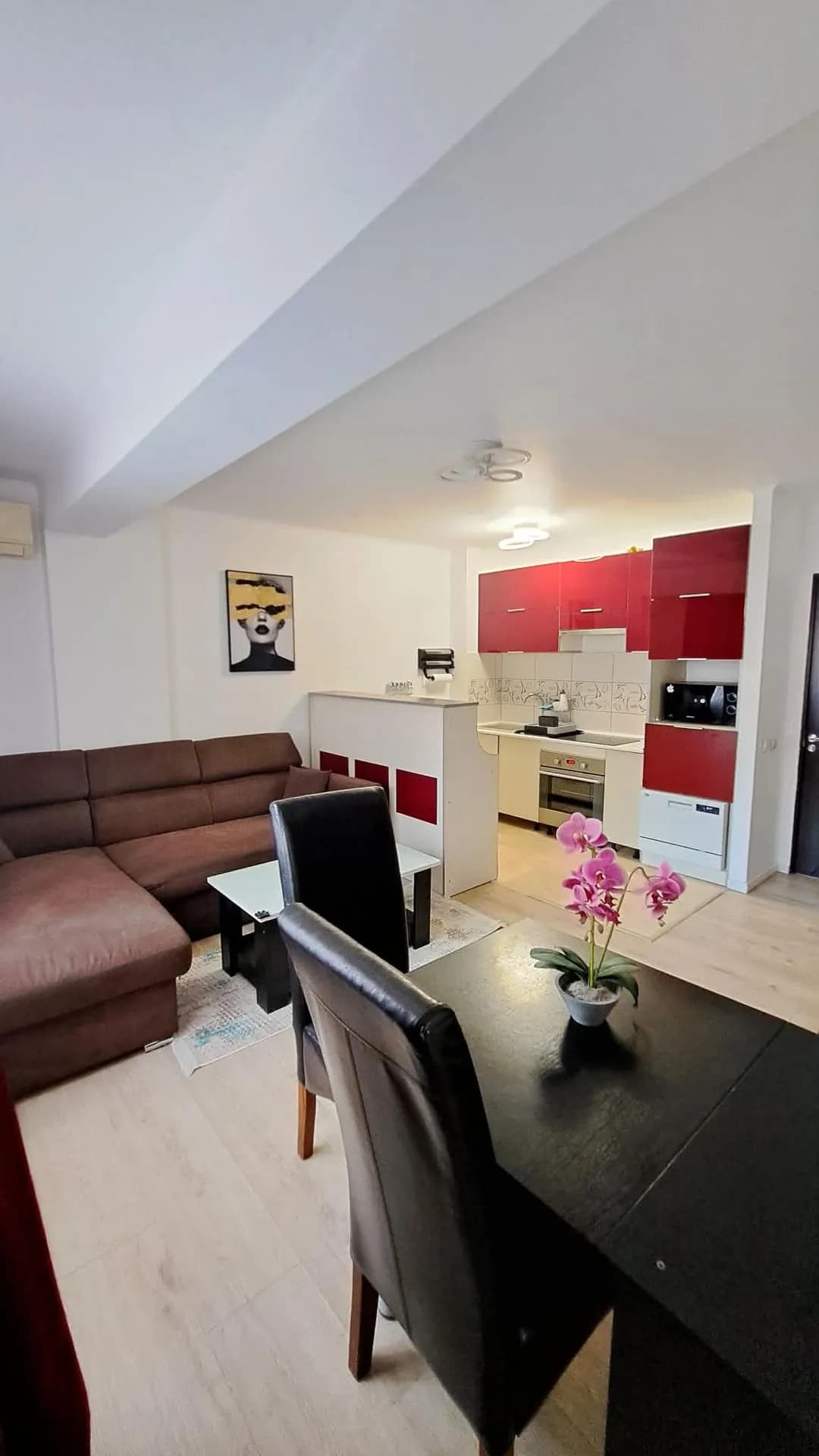 Квартира в Constanta, 2 комн., 60 м² — фото 1