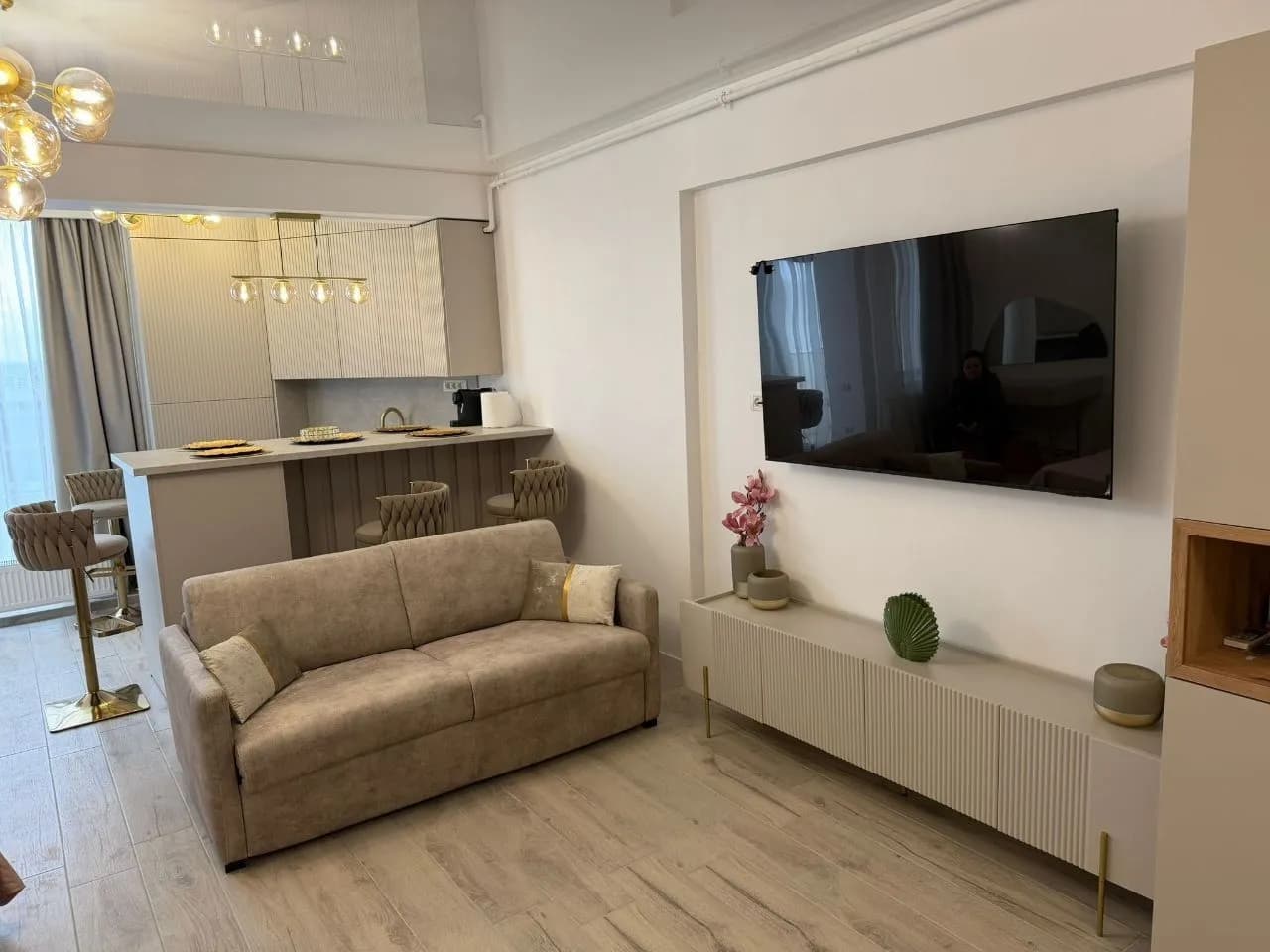 Квартира в Mamaia, 1 комн., 37 м²