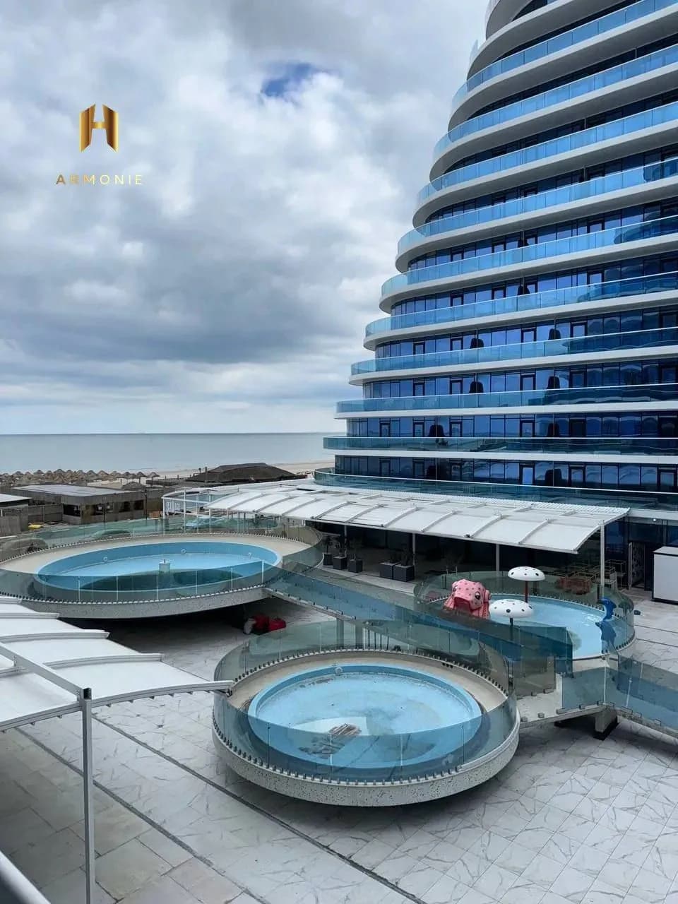 Квартира в Mamaia, 2 комн., 56 м²