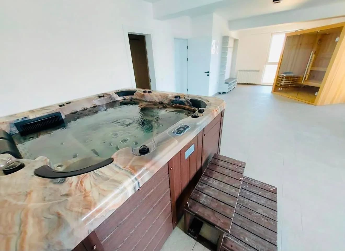 Квартира в Mamaia, 2 комн., 55 м² — фото 8