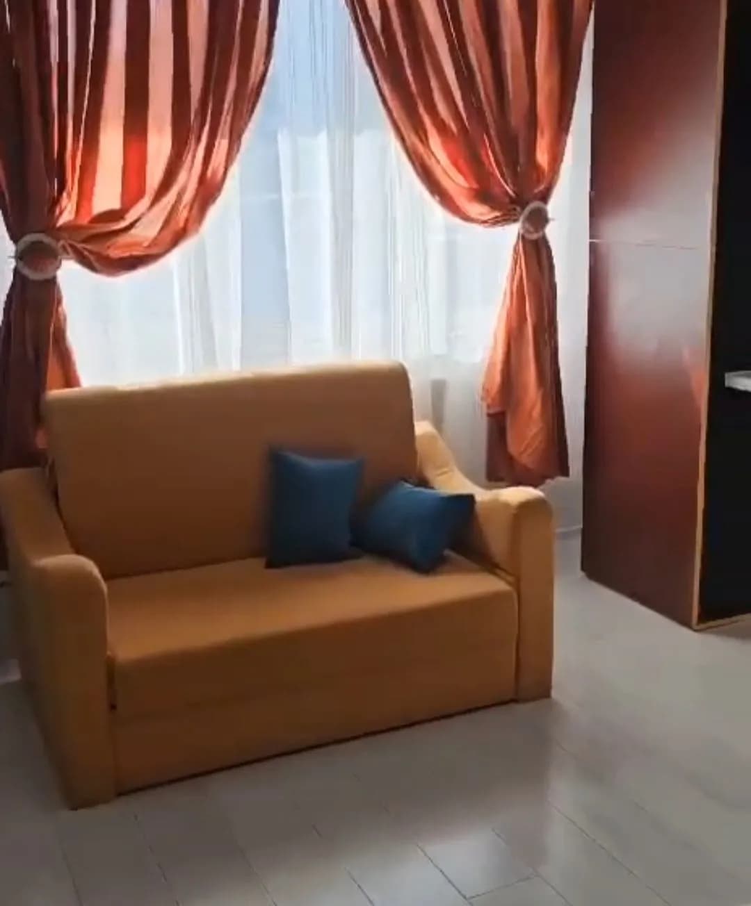 Квартира в Mamaia, 1 комн., 40 м²