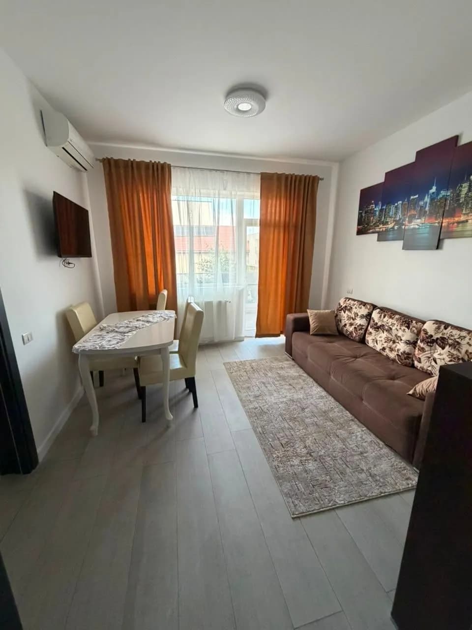 Квартира в Mamaia, 2 комн., 60 м²