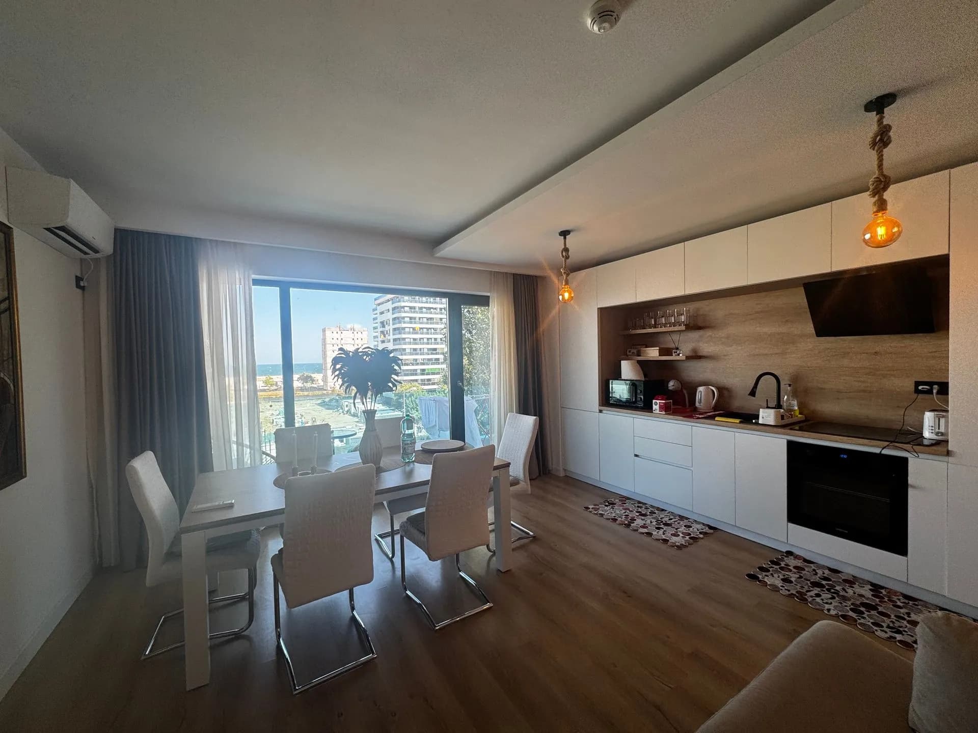 Квартира в Constanta, 2 комн., 86 м²