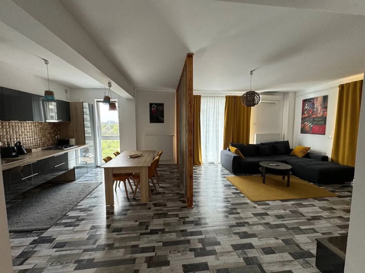 Квартира в Mamaia, 2 комн., 83 м²