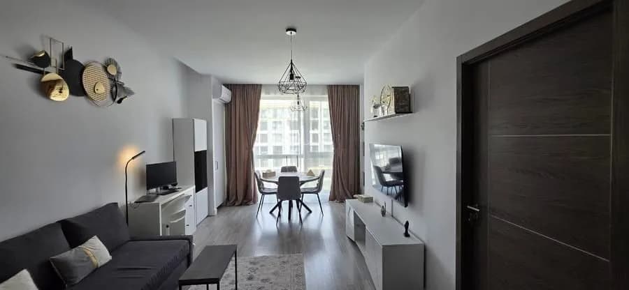 Квартира в Mamaia, 2 комн., 50 м²
