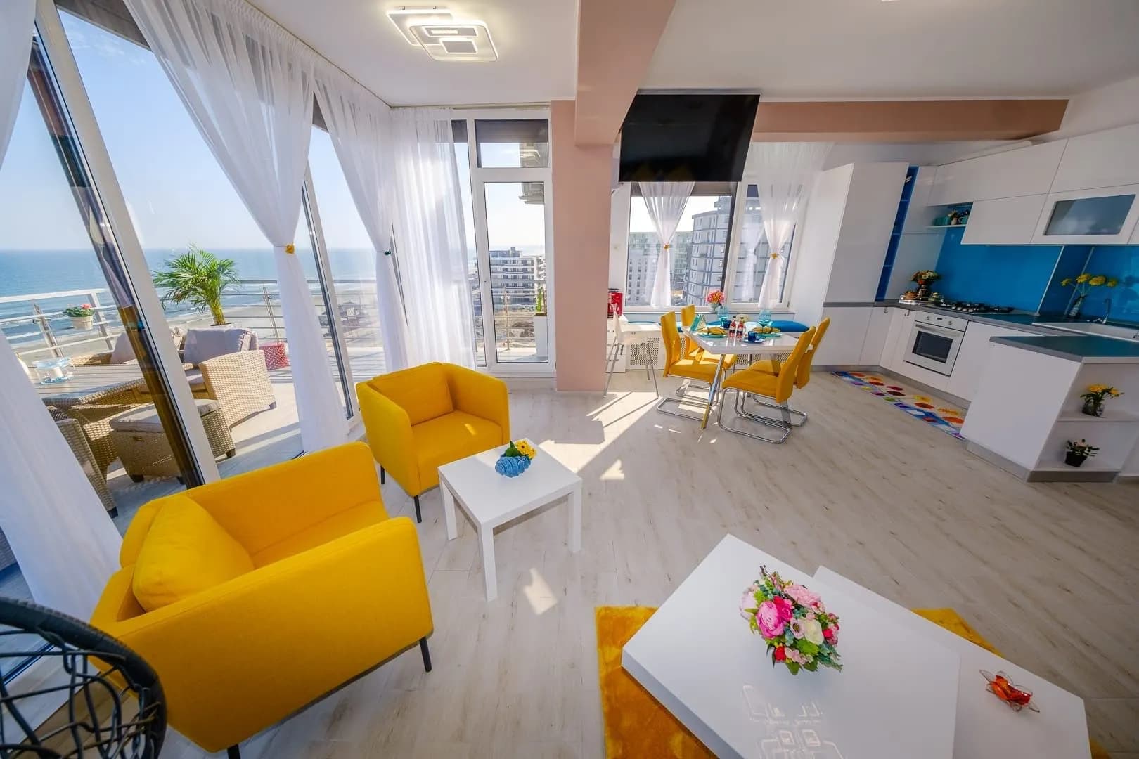Квартира в Mamaia, 3 комн., 124 м² — фото 10