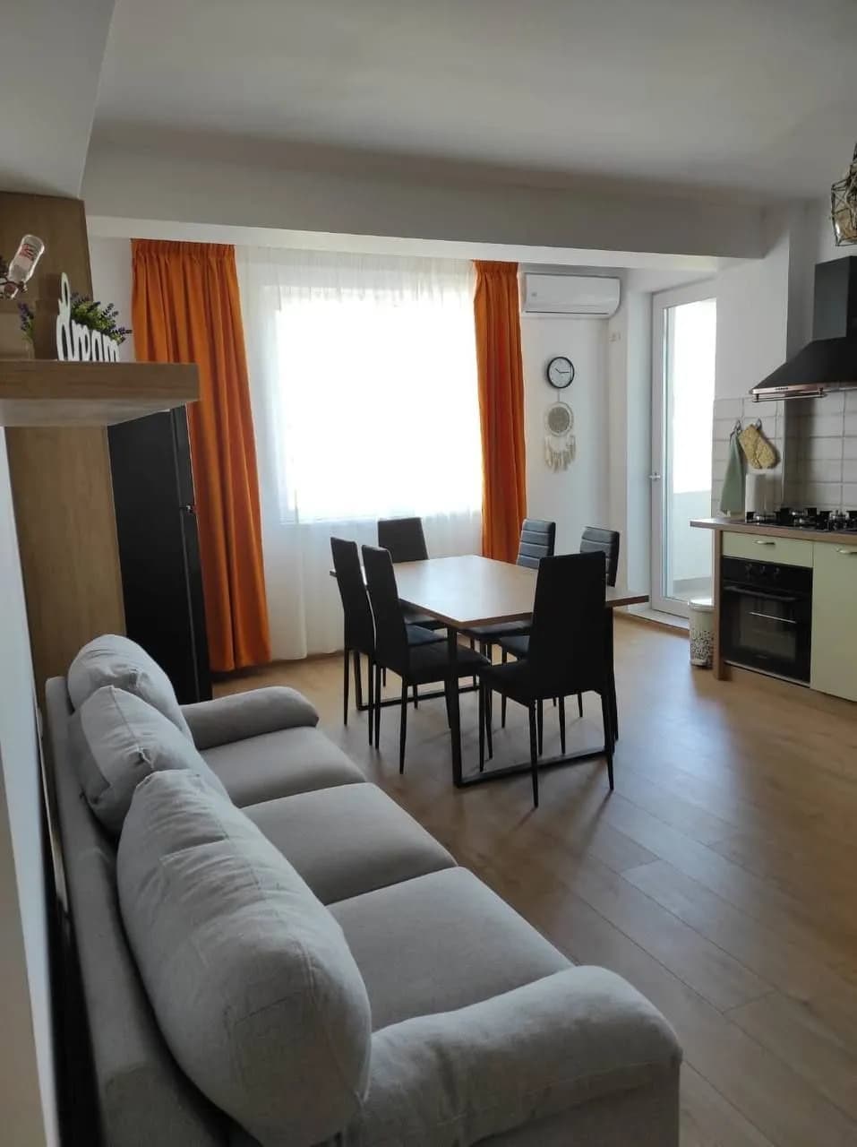 Квартира в Mamaia, 3 комн., 65 м²
