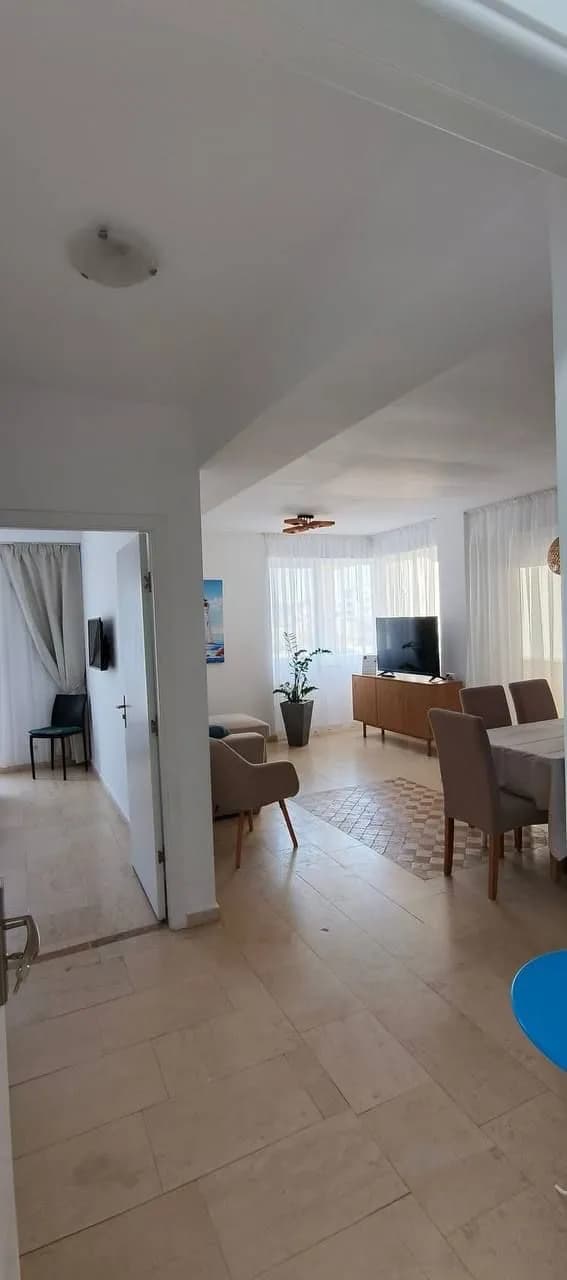 Квартира в Mamaia, 3 комн., 80 м²