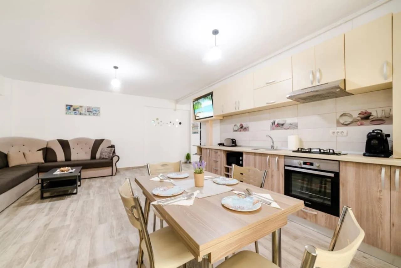 Квартира в Mamaia, 2 комн., 60 м²