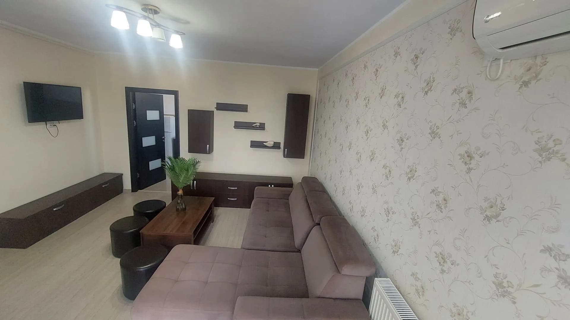 Квартира в Mamaia, 3 комн., 110 м² — фото 2