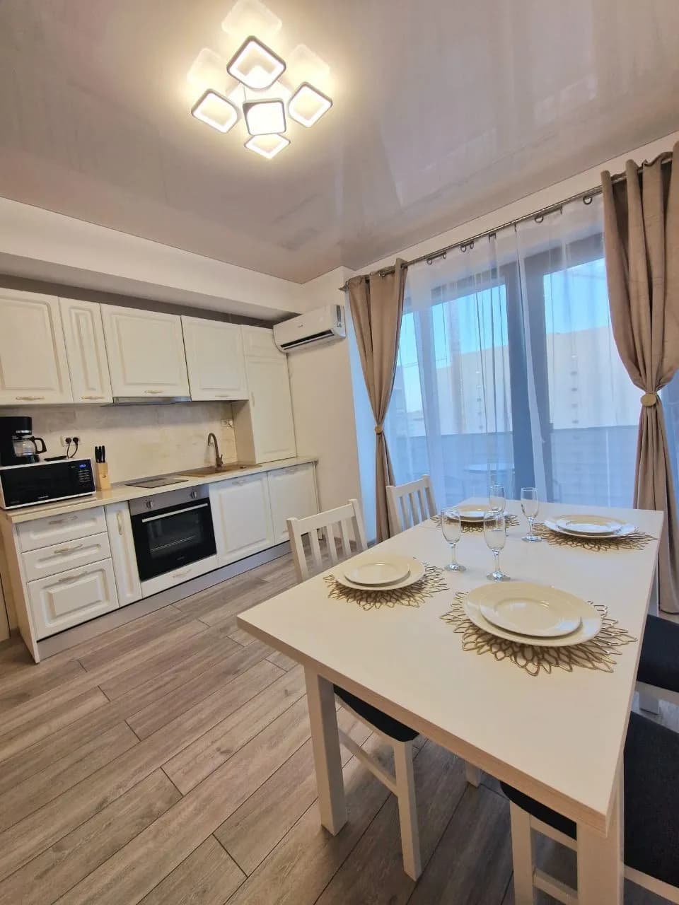 Квартира в Mamaia, 2 комн., 65 м² — фото 2