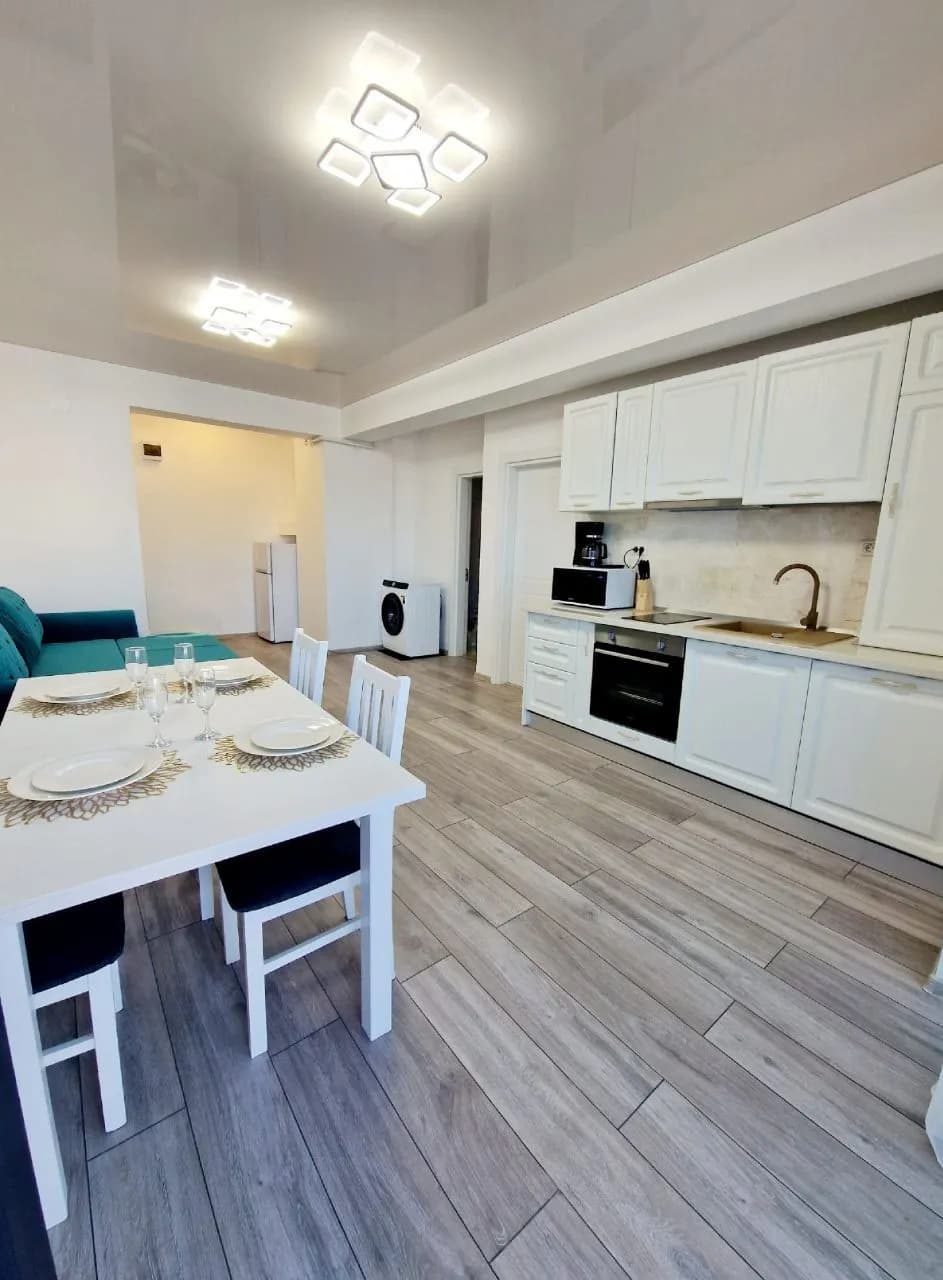 Квартира в Mamaia, 2 комн., 65 м² — фото 3
