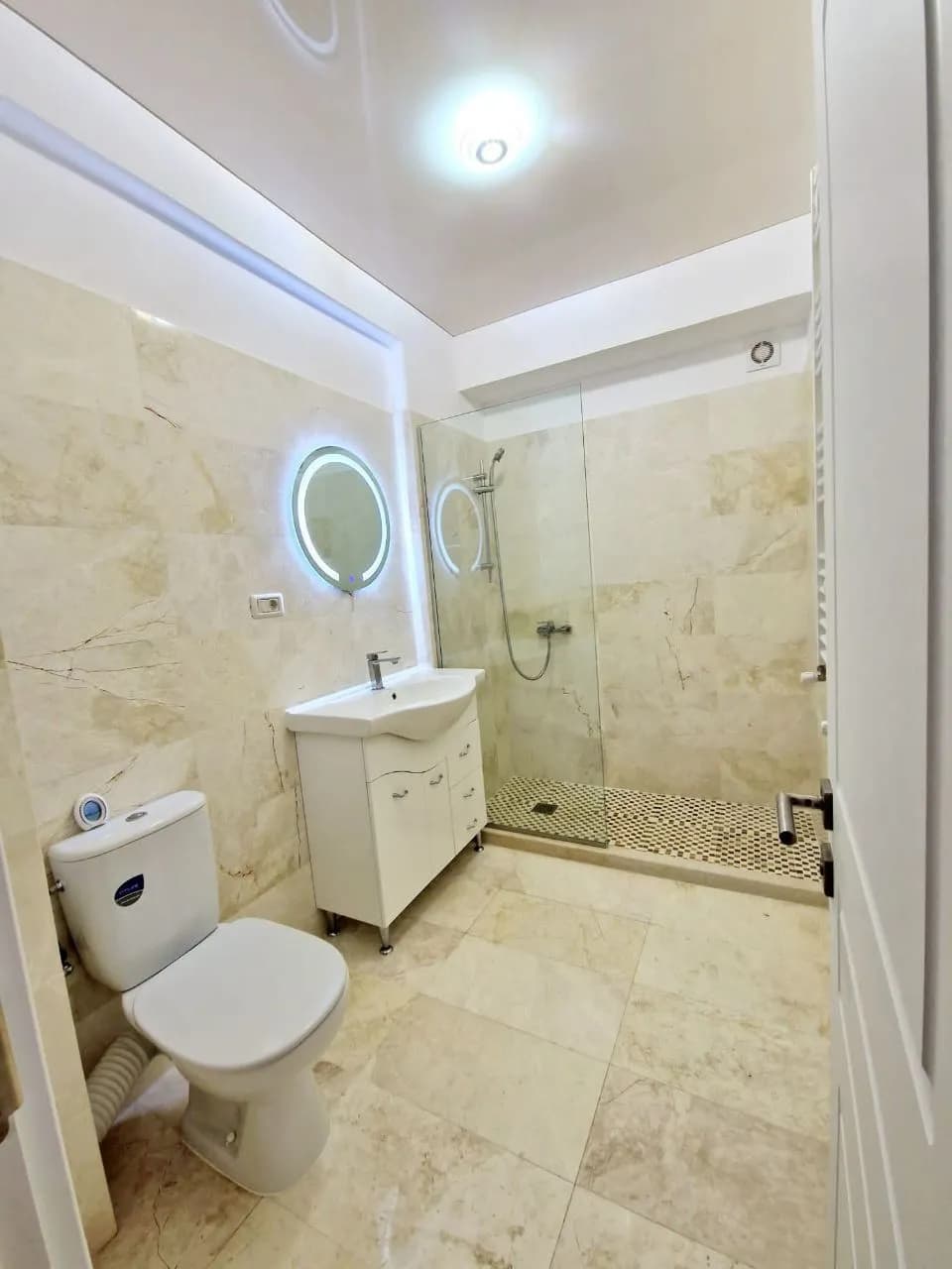 Квартира в Mamaia, 2 комн., 65 м² — фото 7