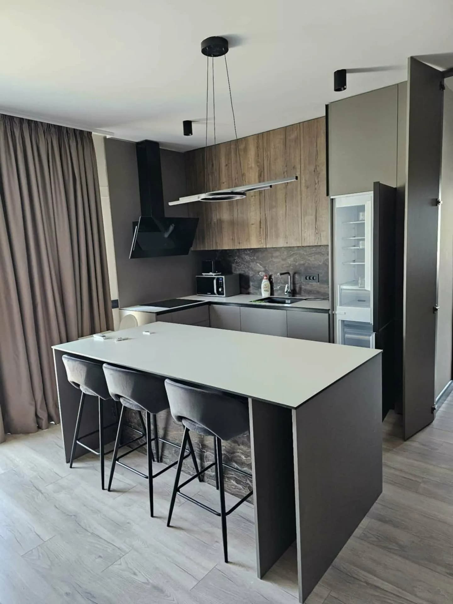Квартира в Mamaia, 3 комн., 130 м² — фото 2