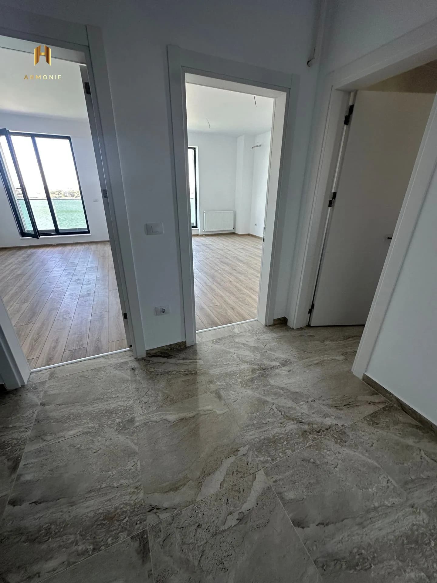 Квартира в Mamaia, 2 комн., 80 м² — фото 1