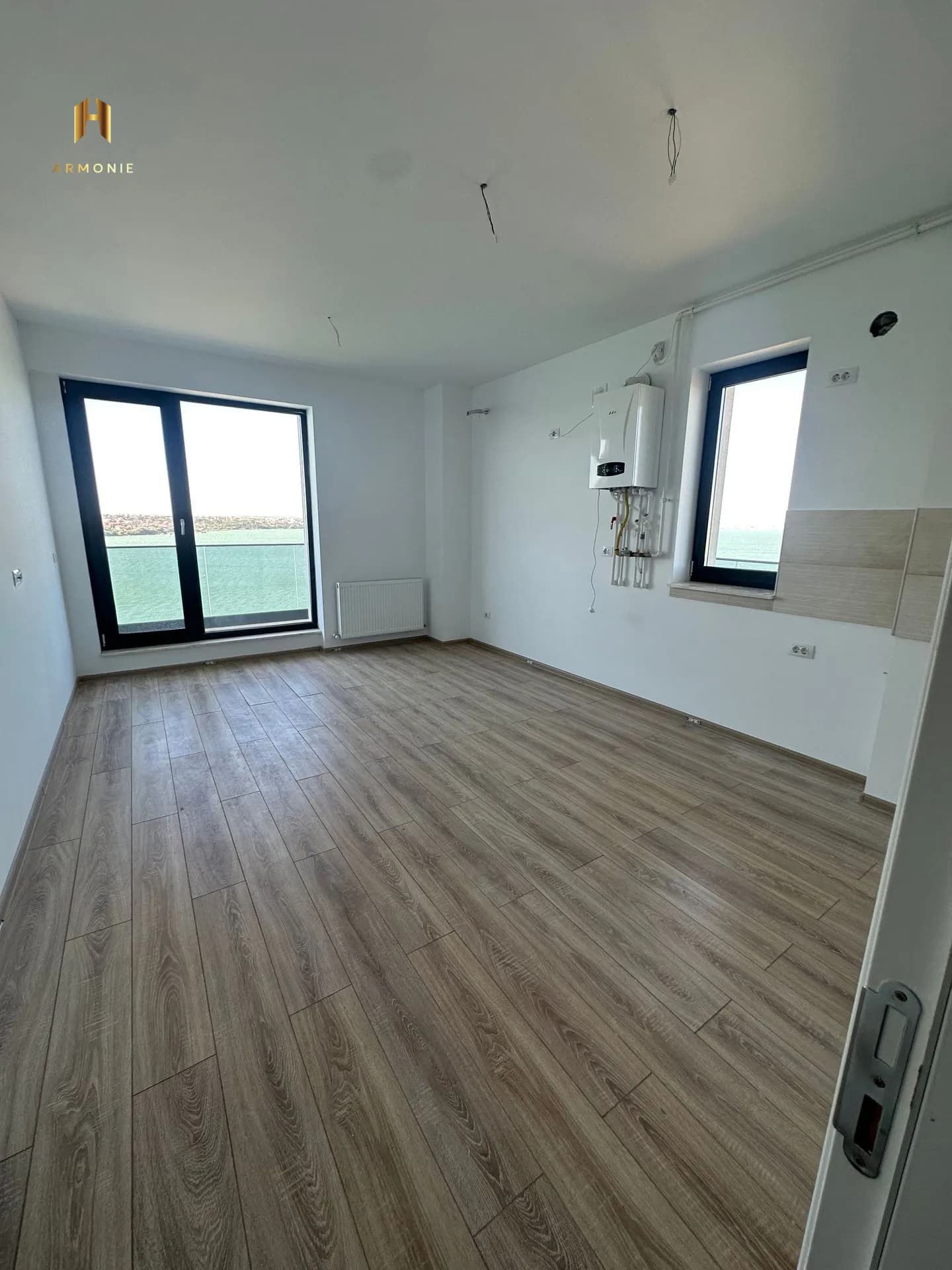 Квартира в Mamaia, 2 комн., 80 м² — фото 2
