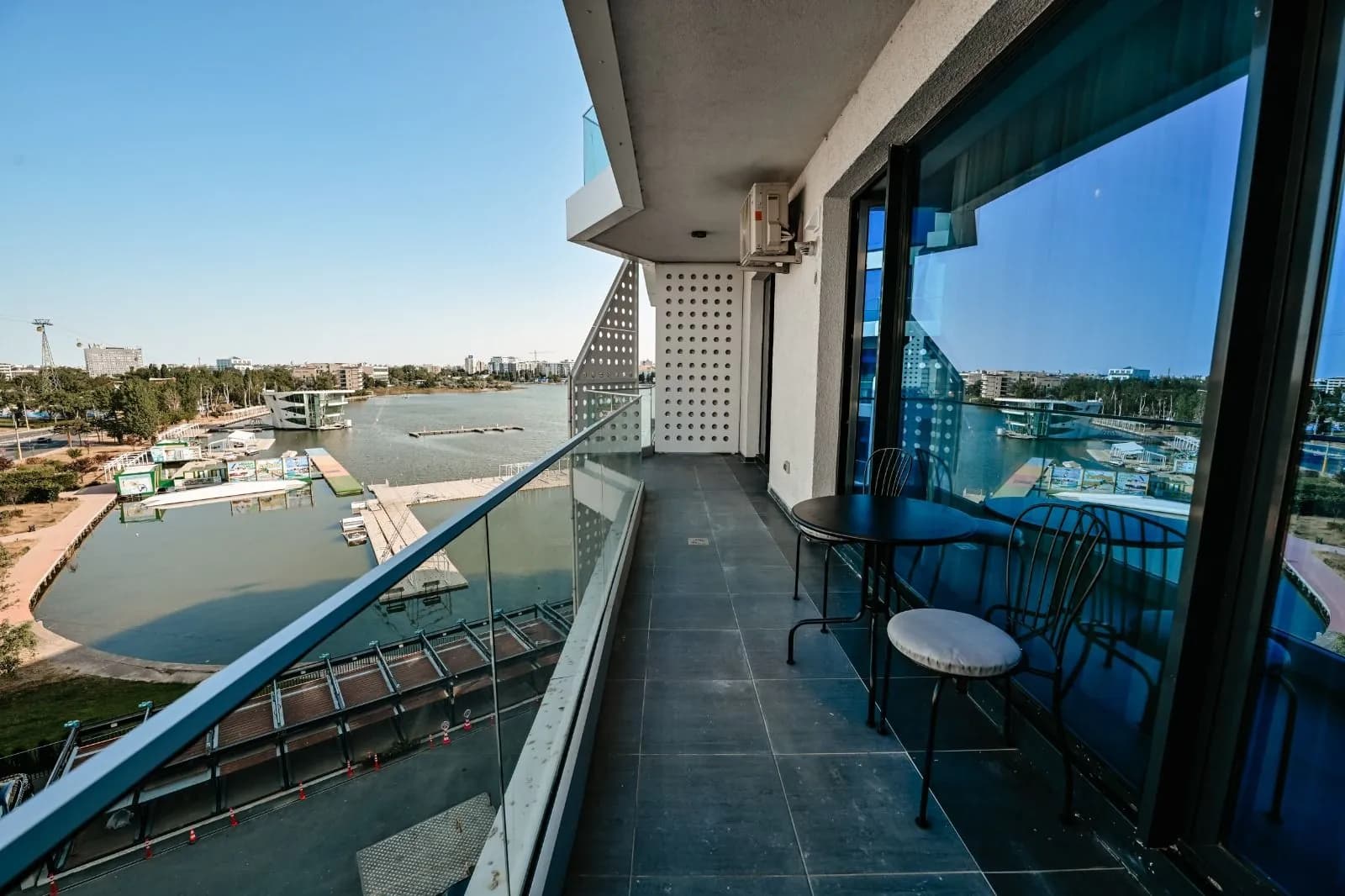 Квартира в Constanta, 2 комн., 60 м² — фото 10