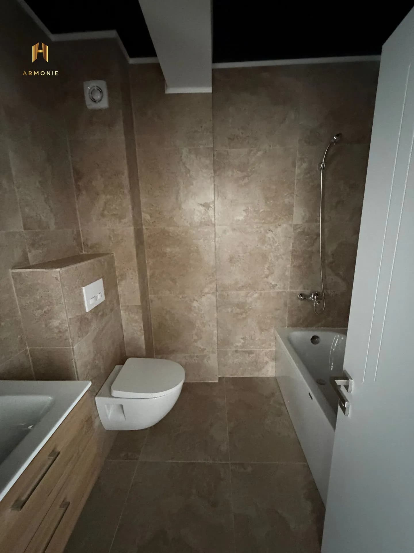 Квартира в Mamaia, 2 комн., 66 м² — фото 4