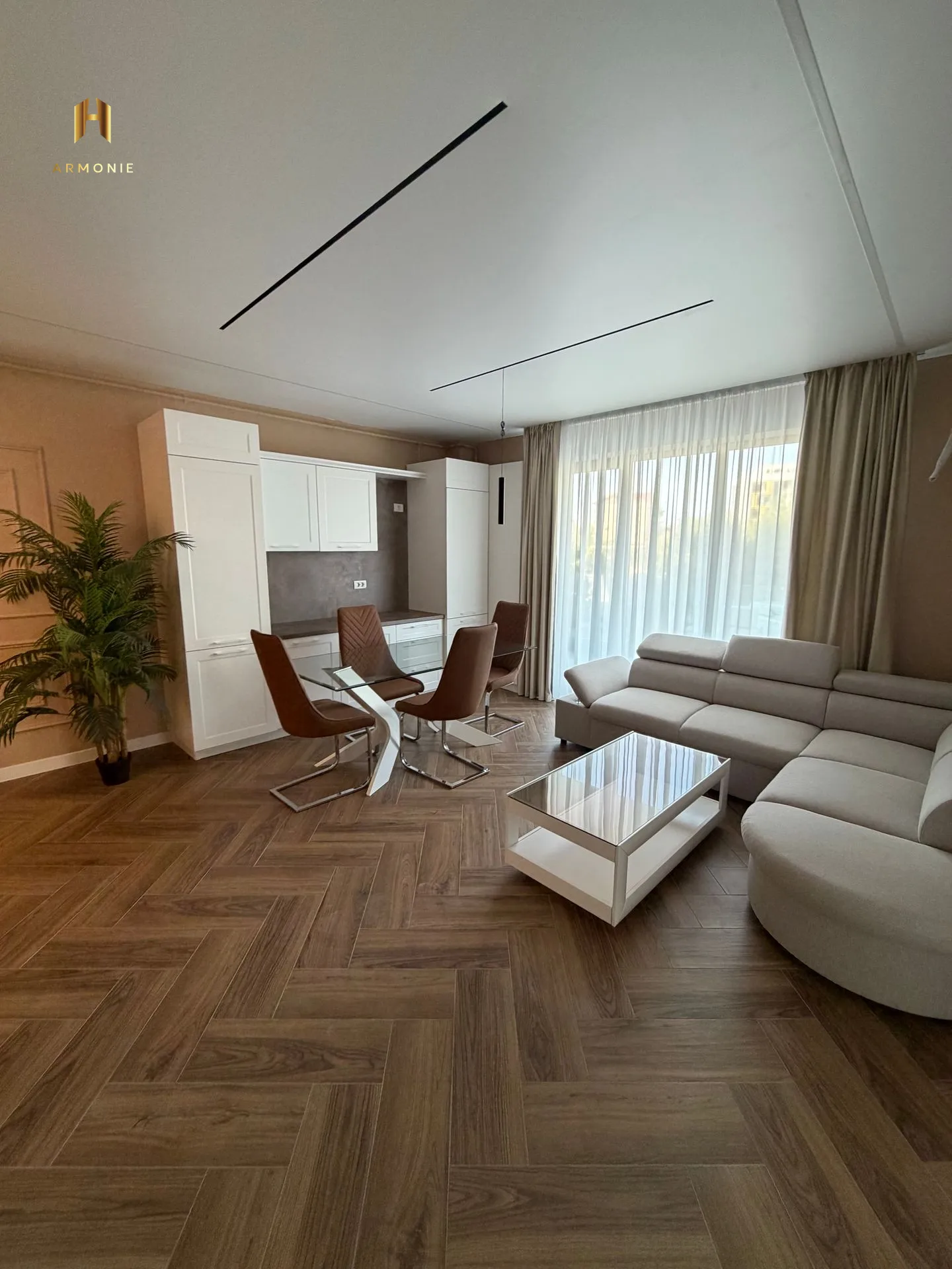 Квартира в Mamaia, 2 комн., 86 м² — фото 1