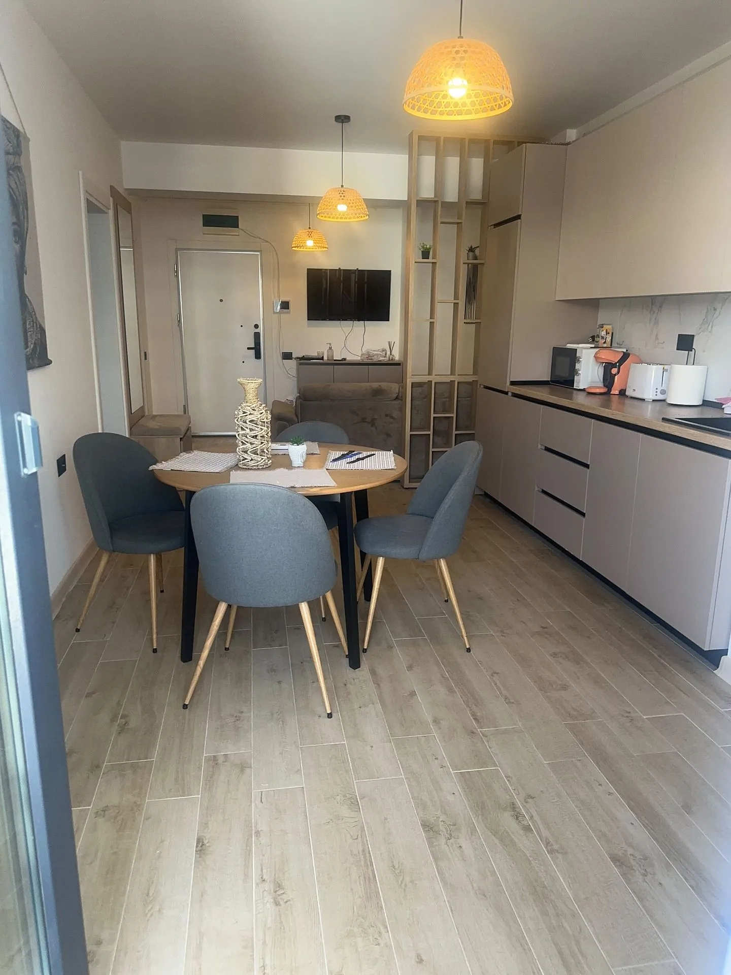 Квартира в Mamaia, 2 комн., 60 м²