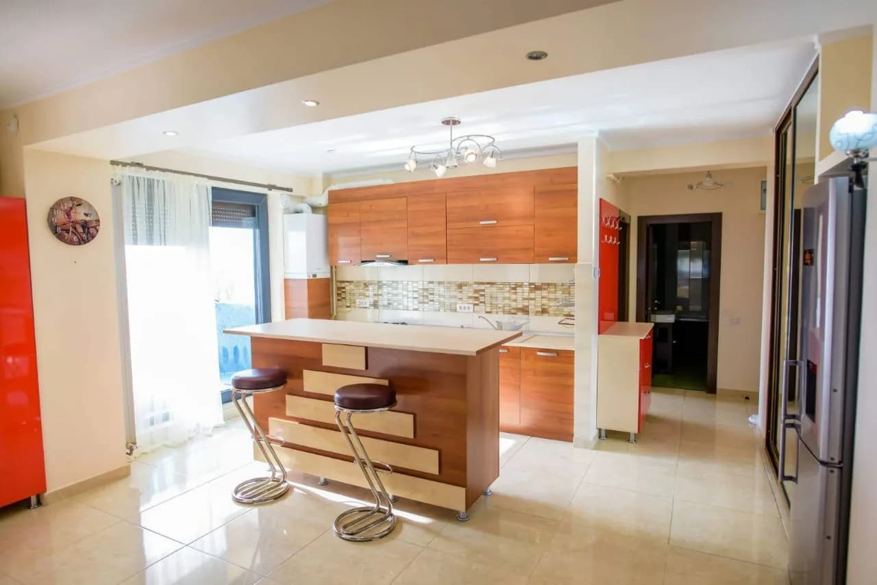 Квартира в Mamaia, 3 комн., 68 м² — фото 4
