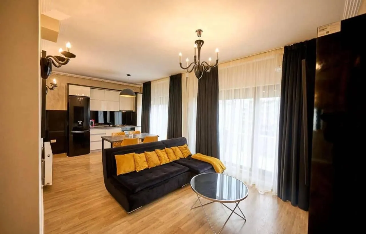 Квартира в Mamaia, 3 комн., 120 м² — фото 1