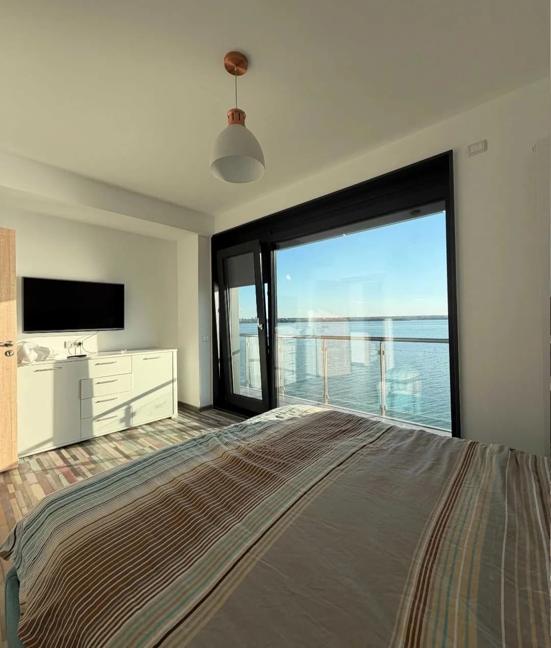 Квартира в Mamaia, 2 комн., 82 м² — фото 4