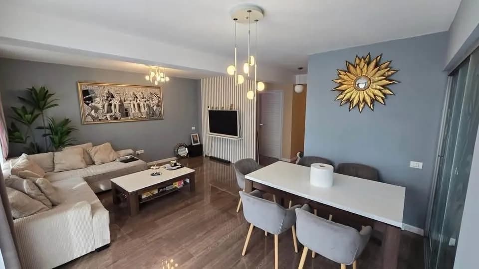 Квартира в Constanta, 4 комн., 150 м² — фото 1