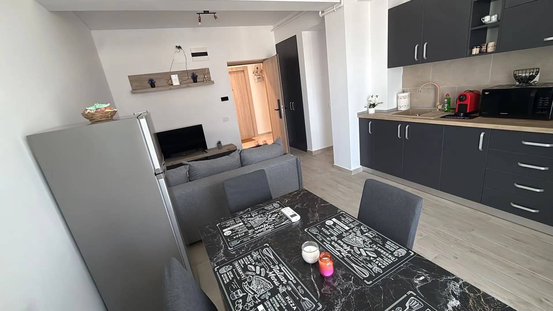 Квартира в Mamaia, 2 комн., 50 м² — фото 1