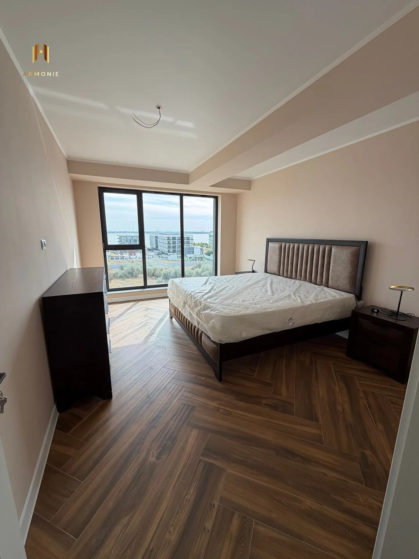 Квартира в Mamaia, 3 комн., 103 м² — фото 4