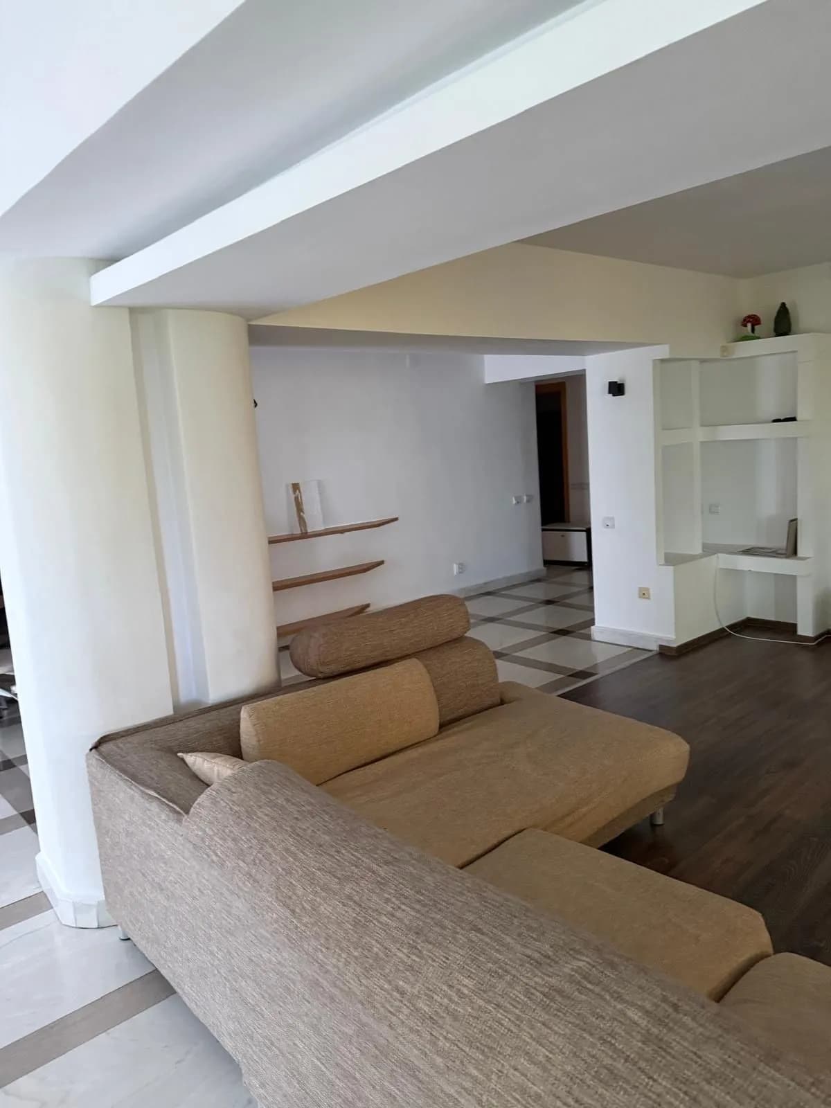 Квартира в Constanta, 3 комн., 170 м² — фото 9